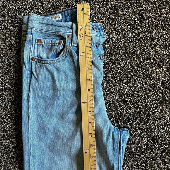 Levi's Light Blue High Rise Women's Jeans - Picture 8 of 8